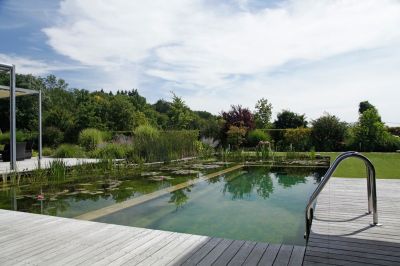 Nominee JOHN: Wellnessgarten mit Swimming-Teich